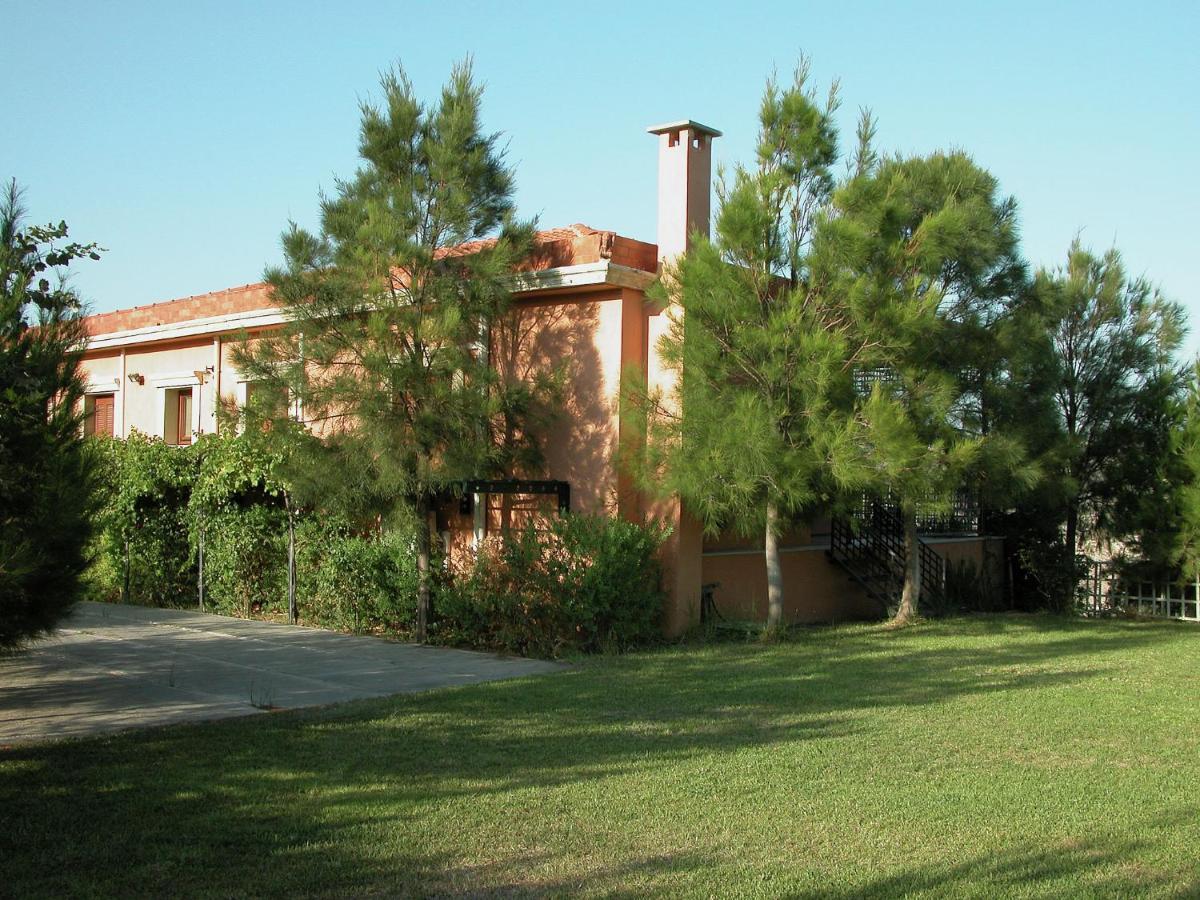 Sprawling Vlilla In Malades Villa Agios Sillas Buitenkant foto